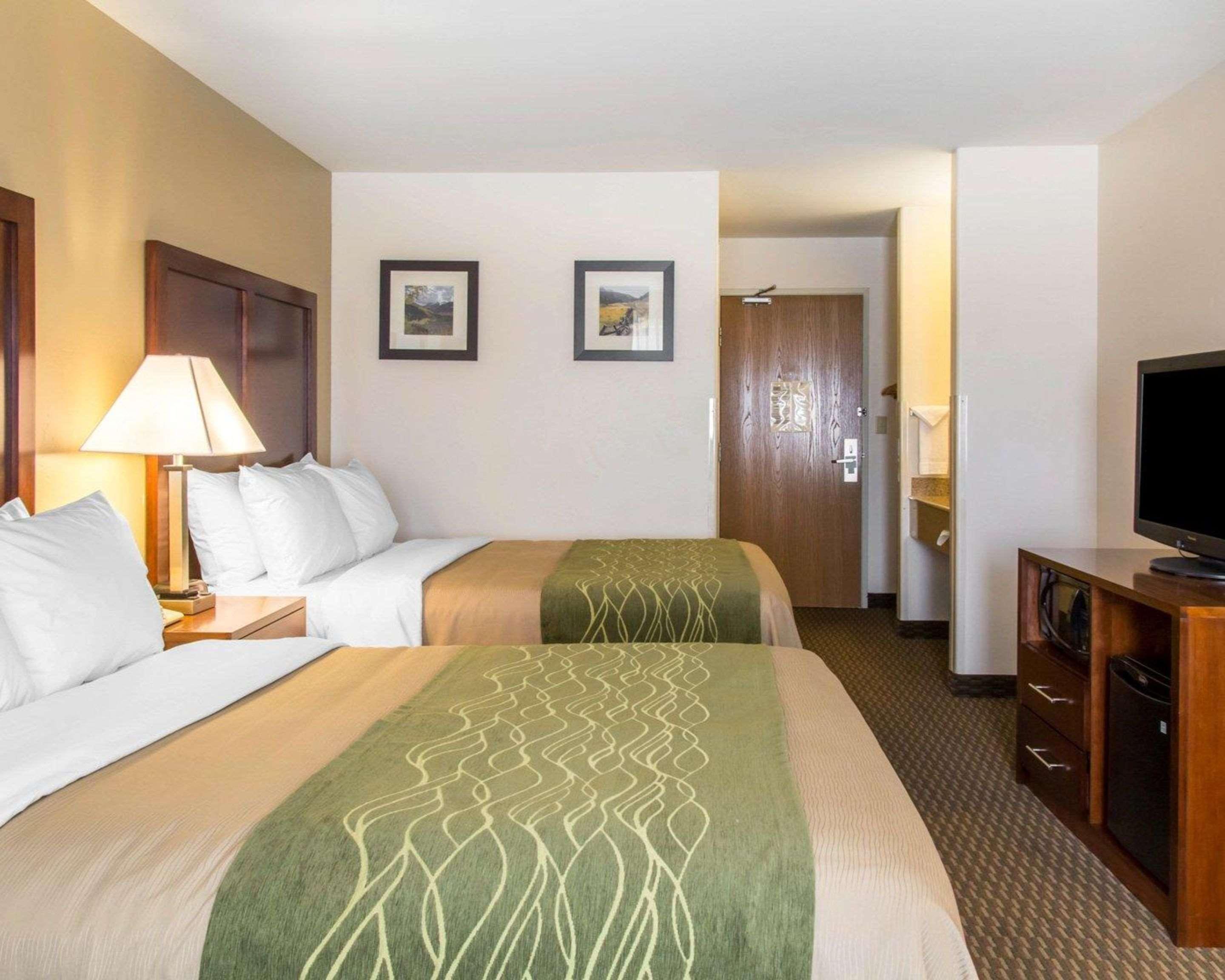 Quality & Vail Valley Hotel 2*