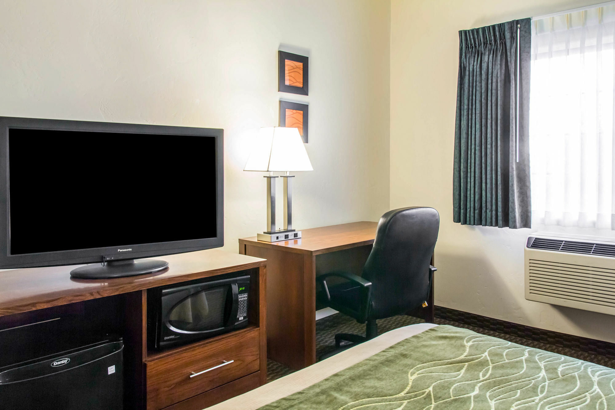 Hotel Quality & Vail Valley 2*